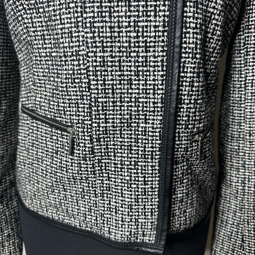 Lafayette 148 - Picture 2 of 6